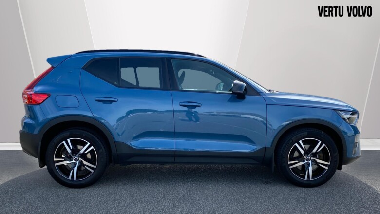 Volvo XC40 2.0 B3P Plus Dark 5dr Auto Petrol Estate